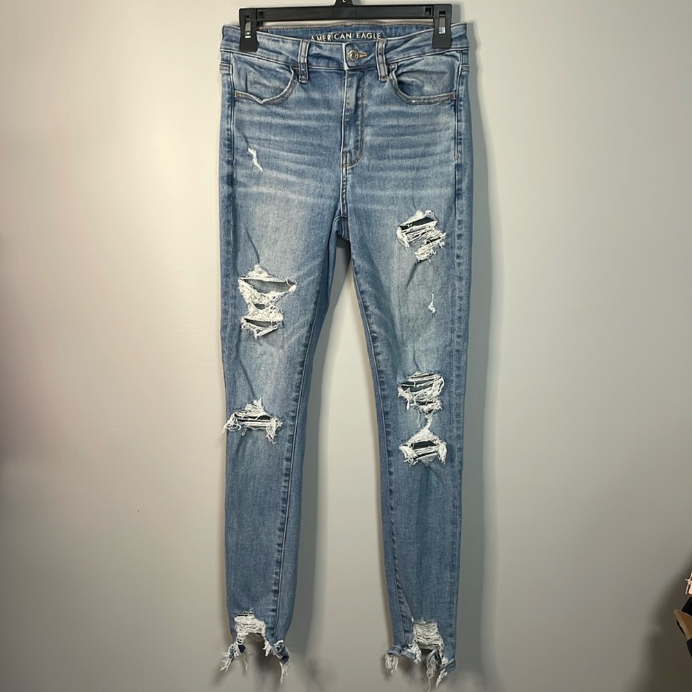American Eagle Outfitters Light Blue Distressed Jeggings